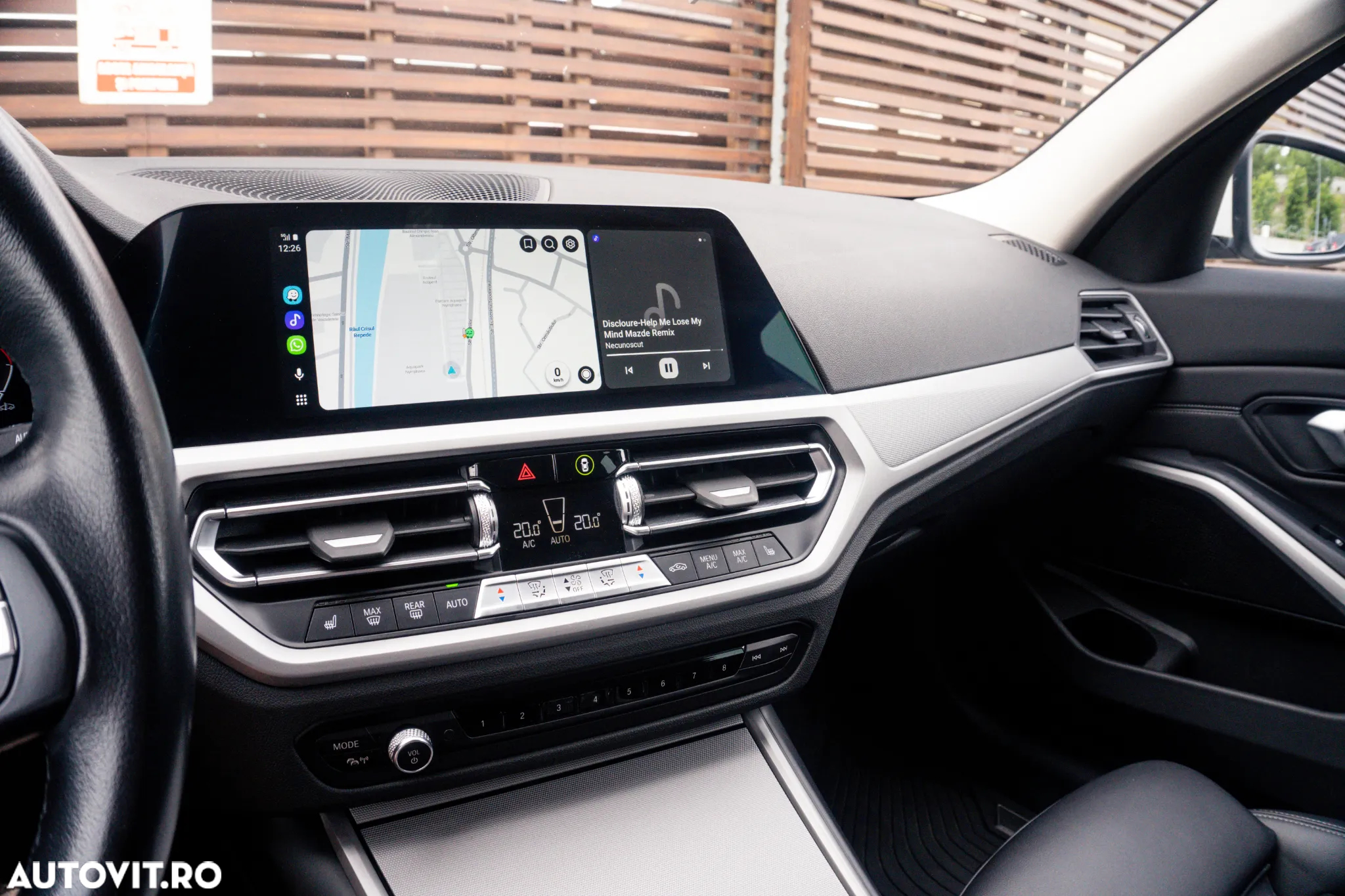 BMW Seria 3 318d Touring Aut. Sport Line - 23