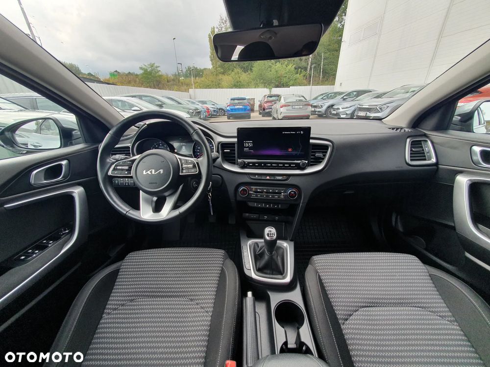 Kia XCeed 1.5 T-GDI M - 29