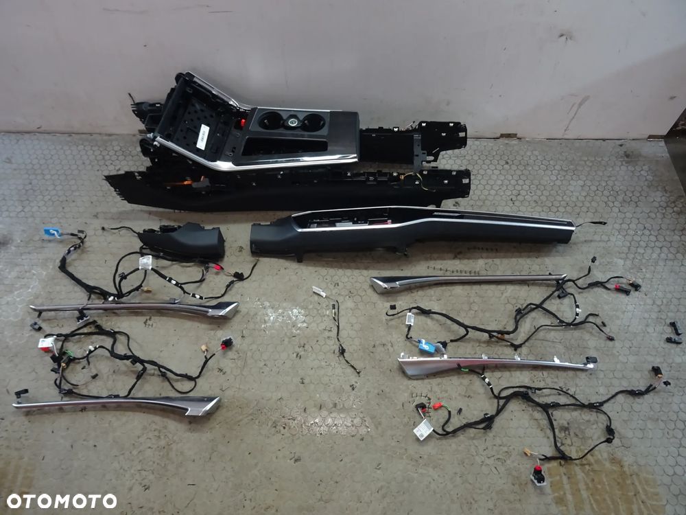 QQ2 led ambiente oswietlenie kolor Audi A6 C8 czesci - 1