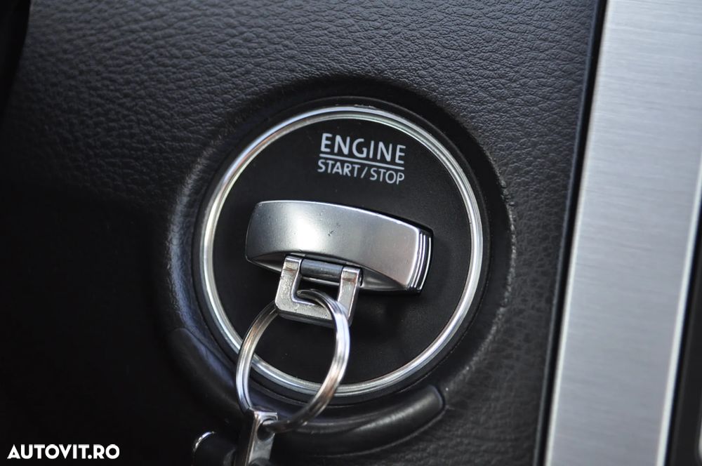 Volkswagen Passat Variant 2.0 TDI Blue TDI DSG Highline - 39