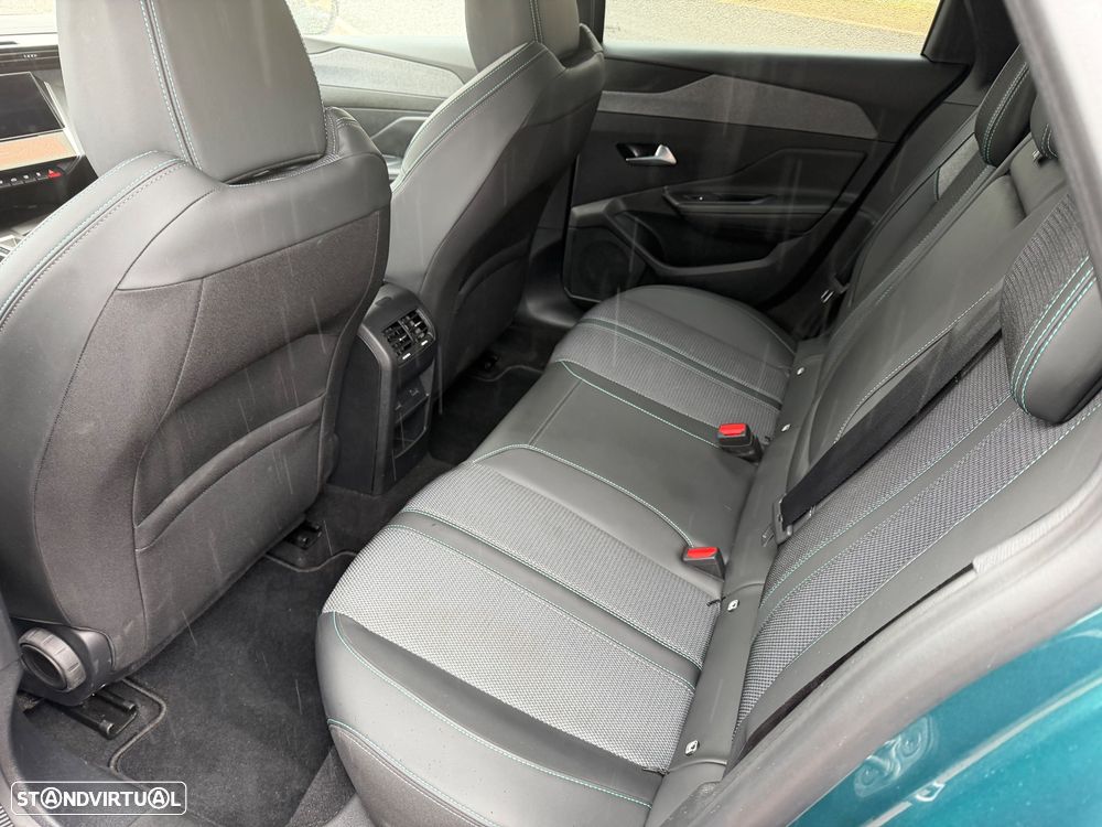 Peugeot 308 SW BlueHDi 130 EAT8 Allure - 33