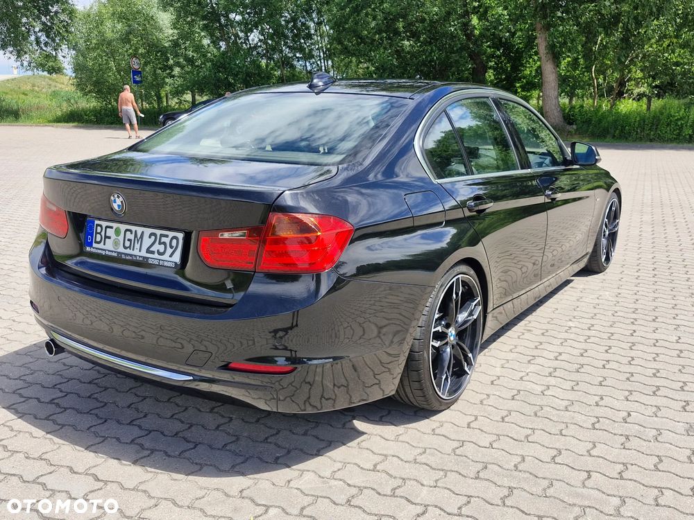 BMW Seria 3 318d Blue Performance Luxury Line - 4