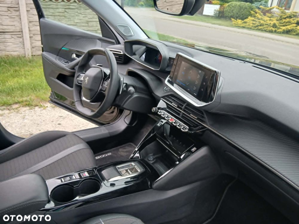 Peugeot 2008 1.5 BlueHDi Allure Pack S&S EAT8 - 16