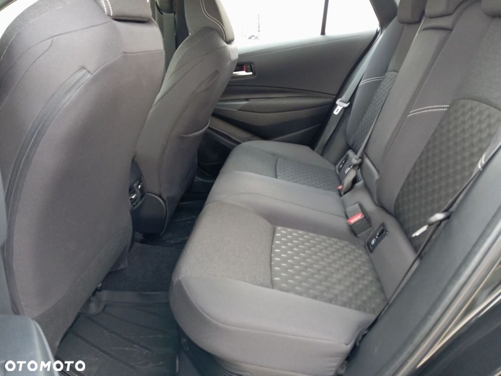 Toyota Corolla - 12