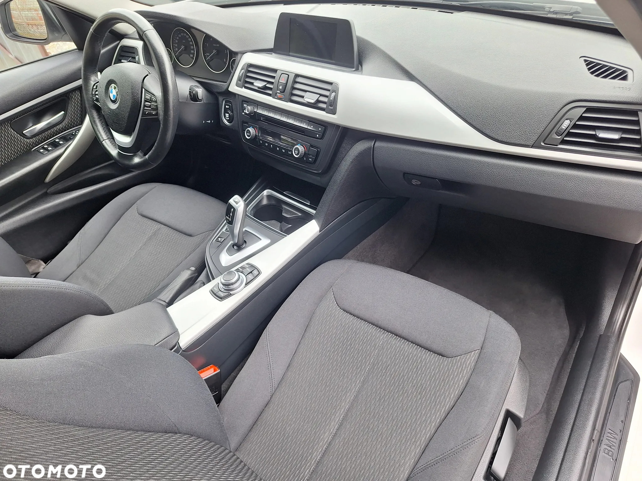 BMW Seria 3 - 24