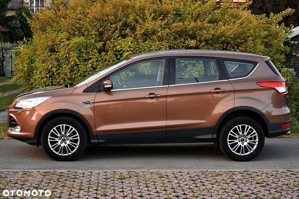 Ford Kuga 2.0 TDCi 2x4 Titanium - 13