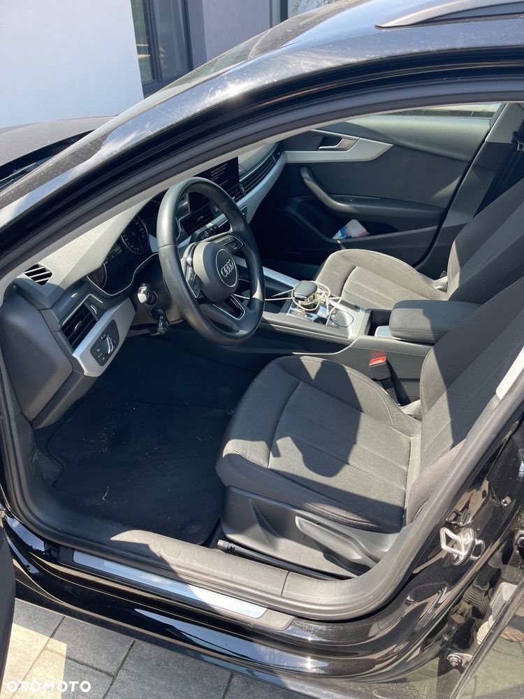 Audi A4 Avant 35 TFSI mHEV S tronic - 5