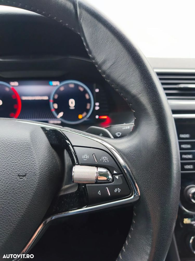 Skoda Superb 2.0 TDI DSG Style - 16