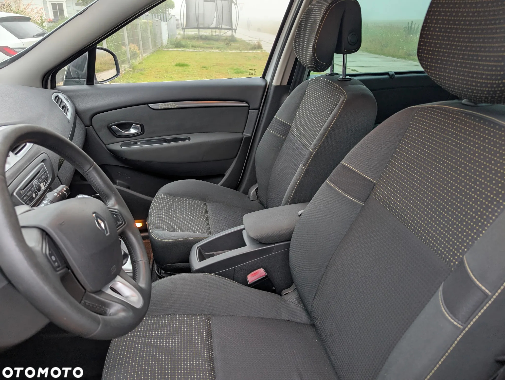 Renault Grand Scenic - 6