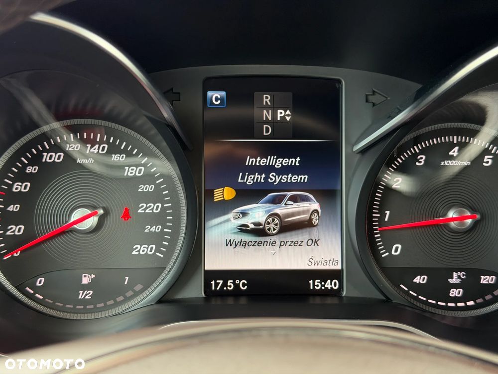 Mercedes-Benz GLC - 34