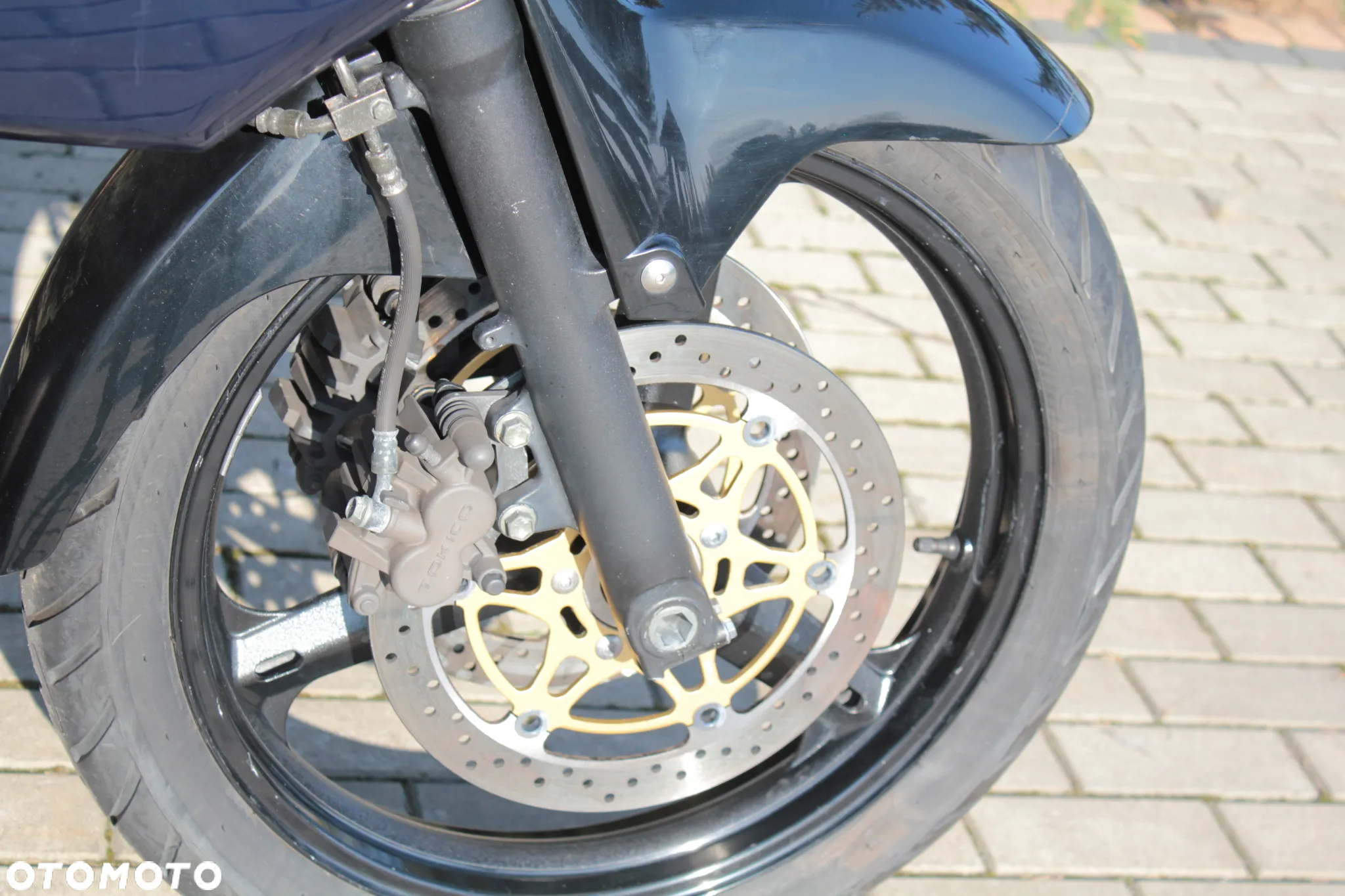 Suzuki DL - 32