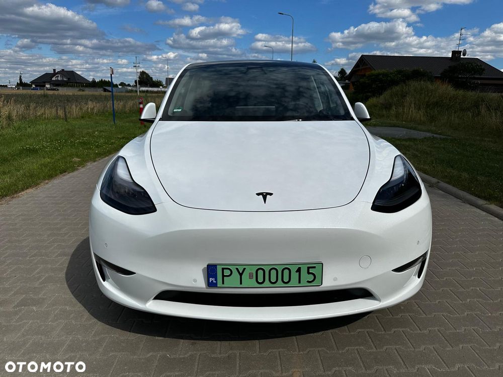 Tesla Model Y Long Range AWD - 2