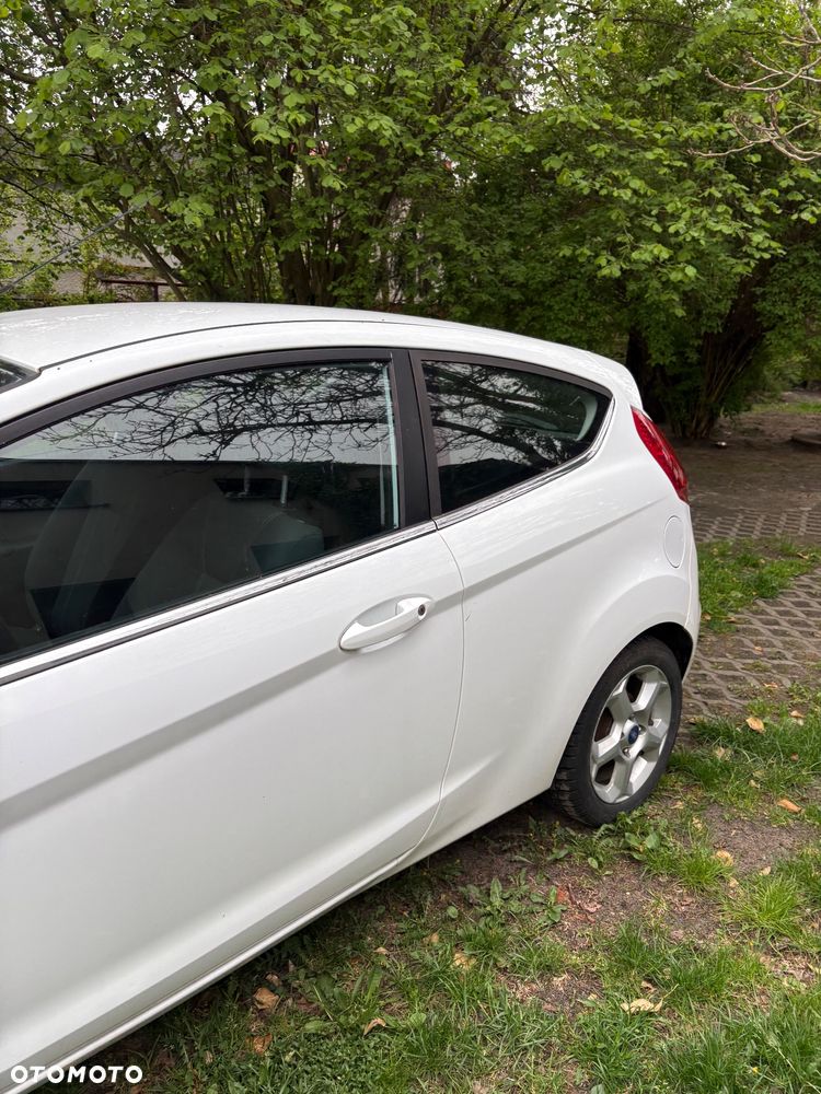 Ford Fiesta - 6
