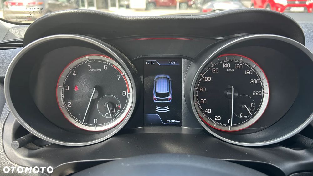 Suzuki Swift 1.2 Dualjet SHVS Premium Plus - 10