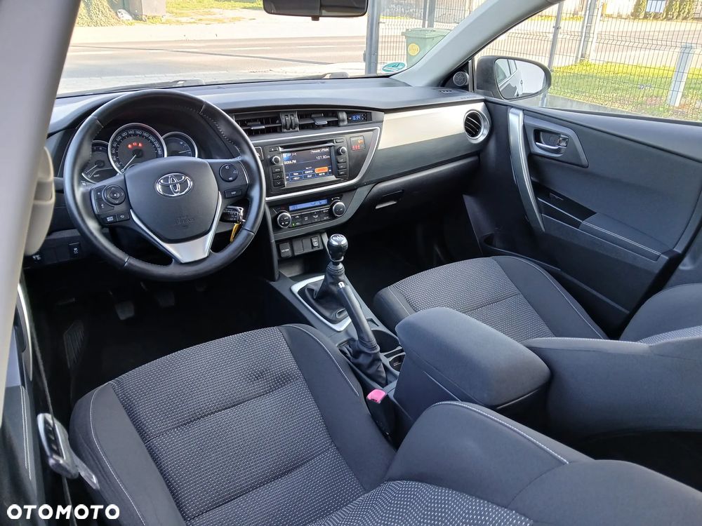 Toyota Auris 1.6 Valvematic Edition - 34