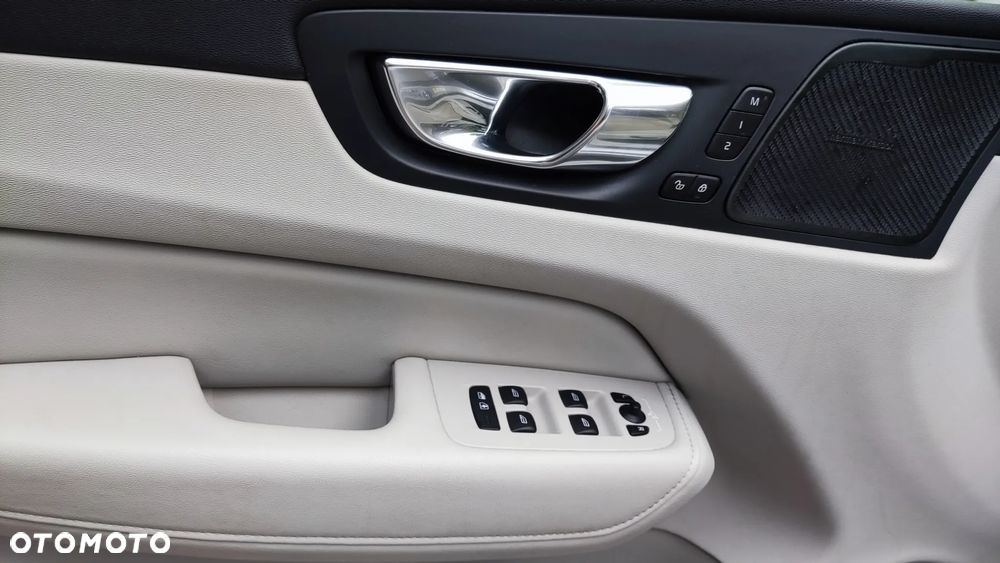 Volvo XC 60 T6 AWD Geartronic Inscription - 10