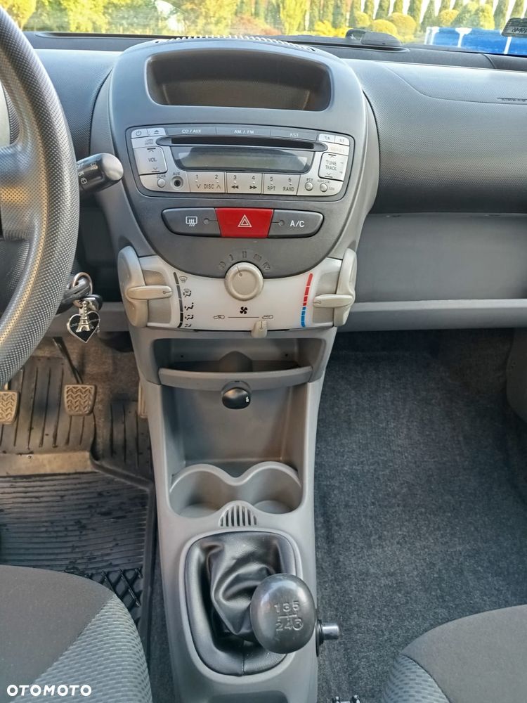 Toyota Aygo Standard - 11