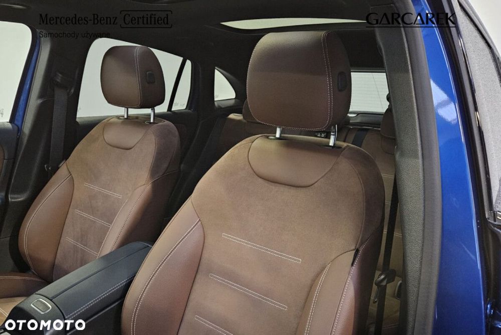 Mercedes-Benz GLA - 20