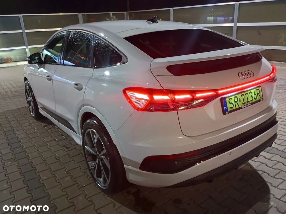 Audi Q4 Sportback e-tron - 4