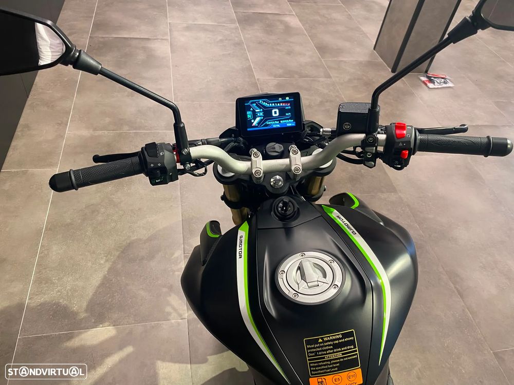 QJ Motor SRK 125S - 7