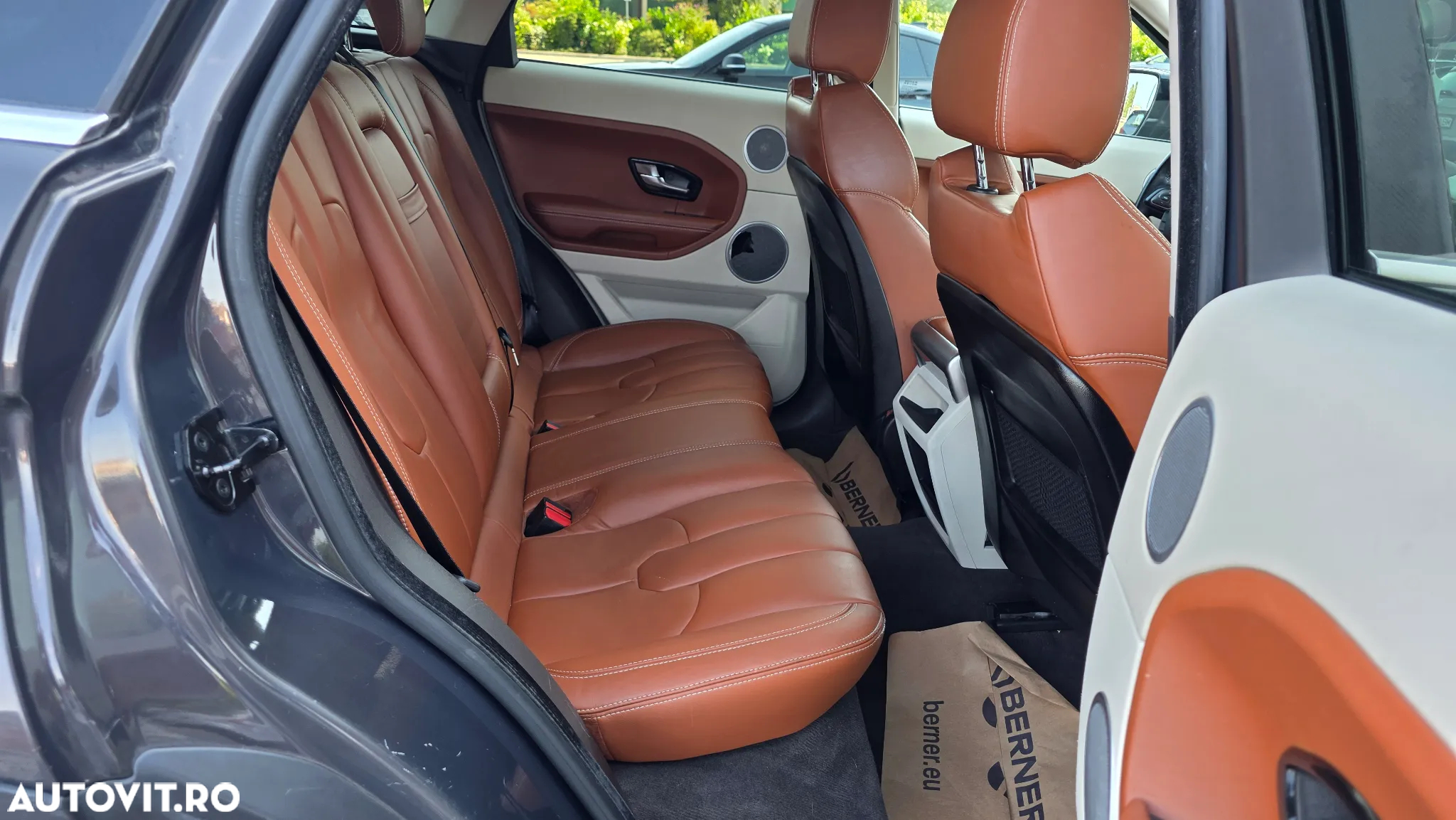 Land Rover Range Rover Evoque - 38