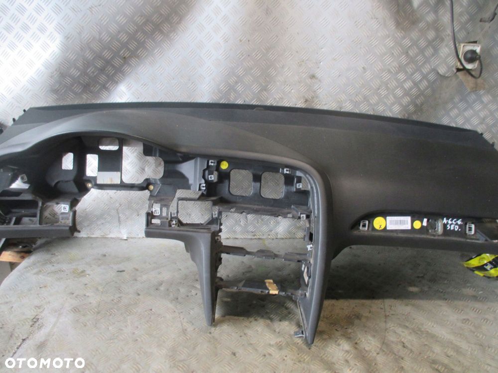 DESKA ROZDZIELCZA KOKPIT AUDI A6 C6 4F1857069A - 1