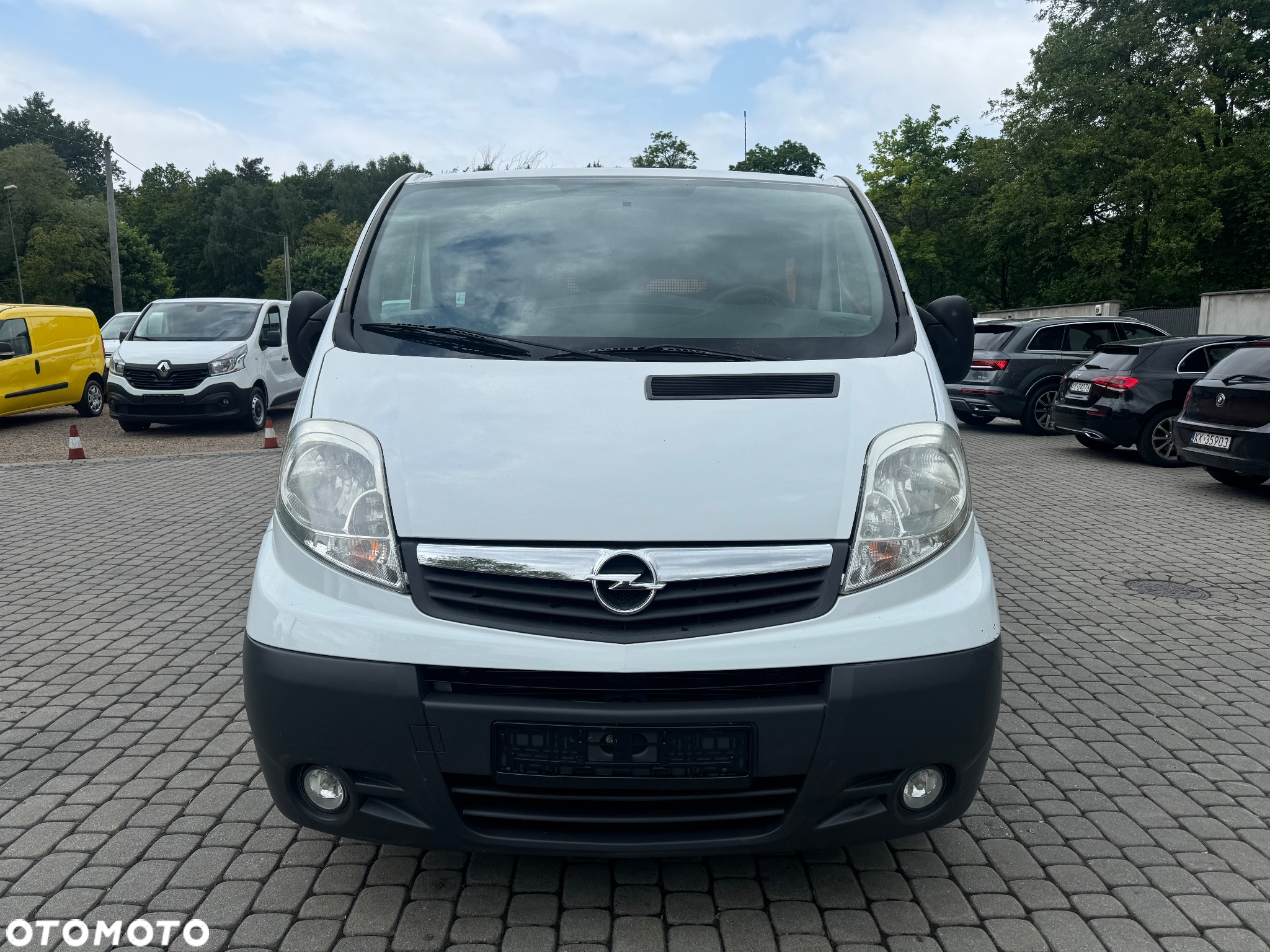Opel Vivaro - 2