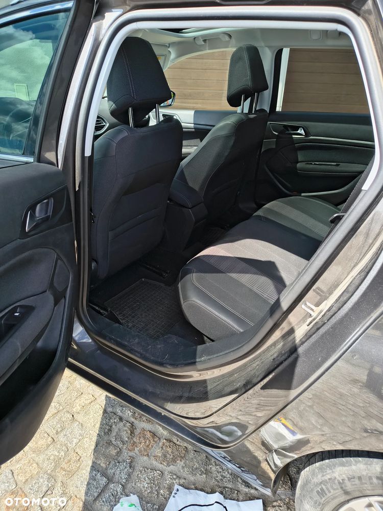 Peugeot 308 1.2 PureTech GPF Allure Pack S&S - 20