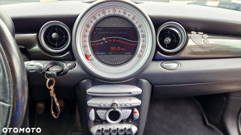 MINI Cooper Standard - 3