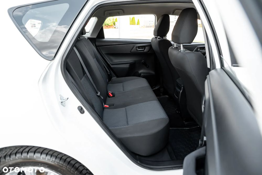 Toyota Auris 1.33 Dual-VVT-i Comfort - 20