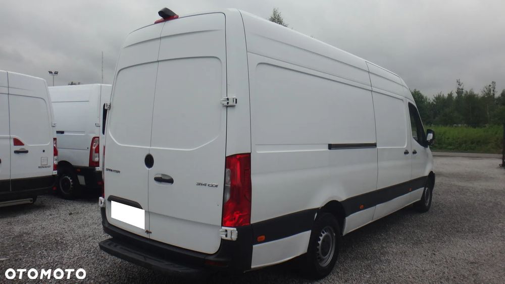 Mercedes-Benz Sprinter - 6