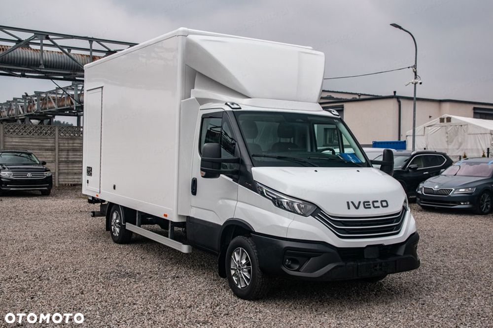 Iveco Daily 35S18 Kontener 8EP + Winda 3.0 180KM - 3
