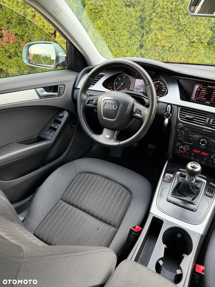 Audi A4 Avant 2.0 TDI Limited Edition - 31