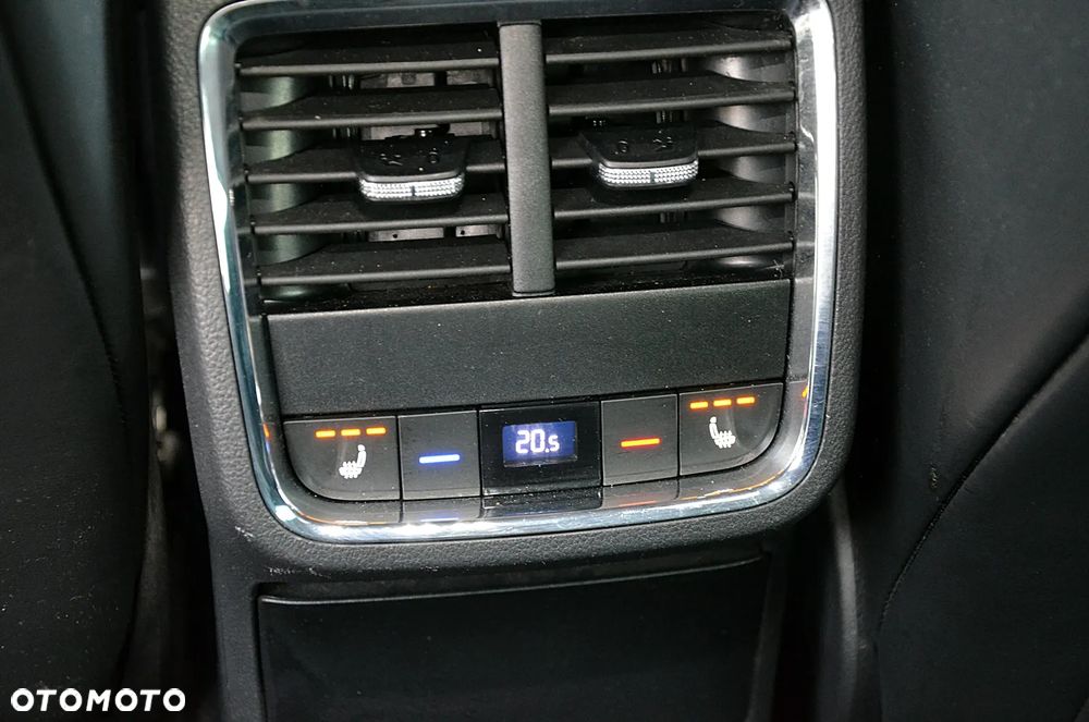 Skoda Octavia 2.0 TDI DSG First Edition - 30