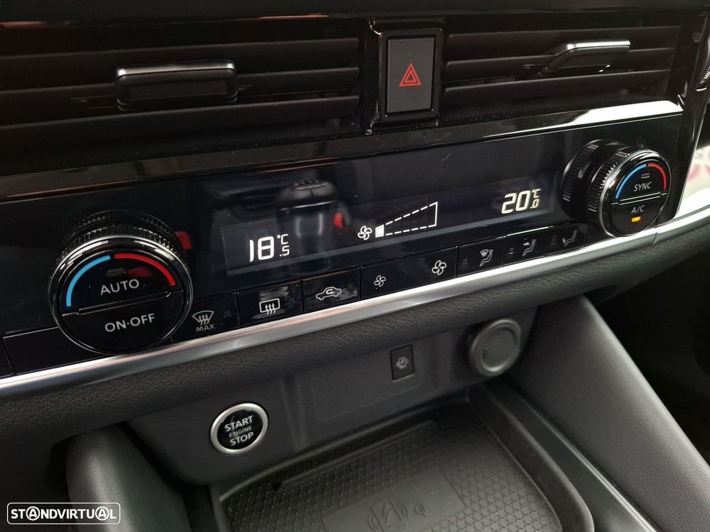Nissan Qashqai 1.3 DIG-T N-Connecta LED - 18