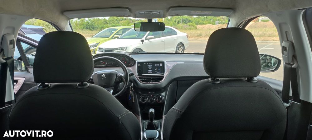 Peugeot 2008 - 13