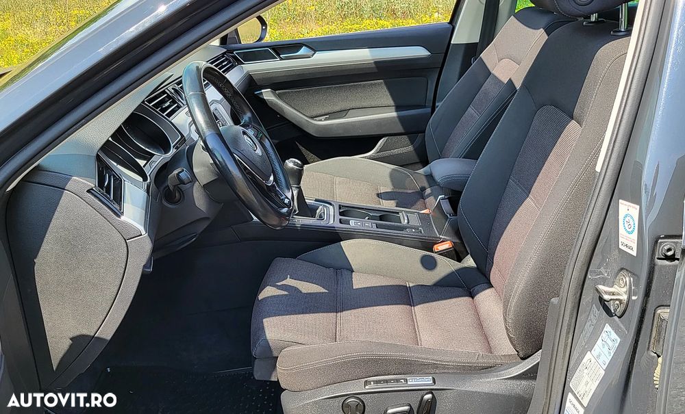 Volkswagen Passat - 23