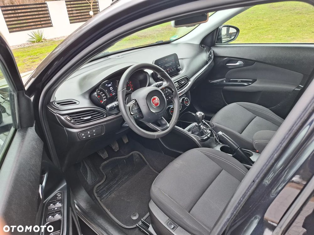 Fiat Tipo 1.4 T-Jet 16v S-Design - 5