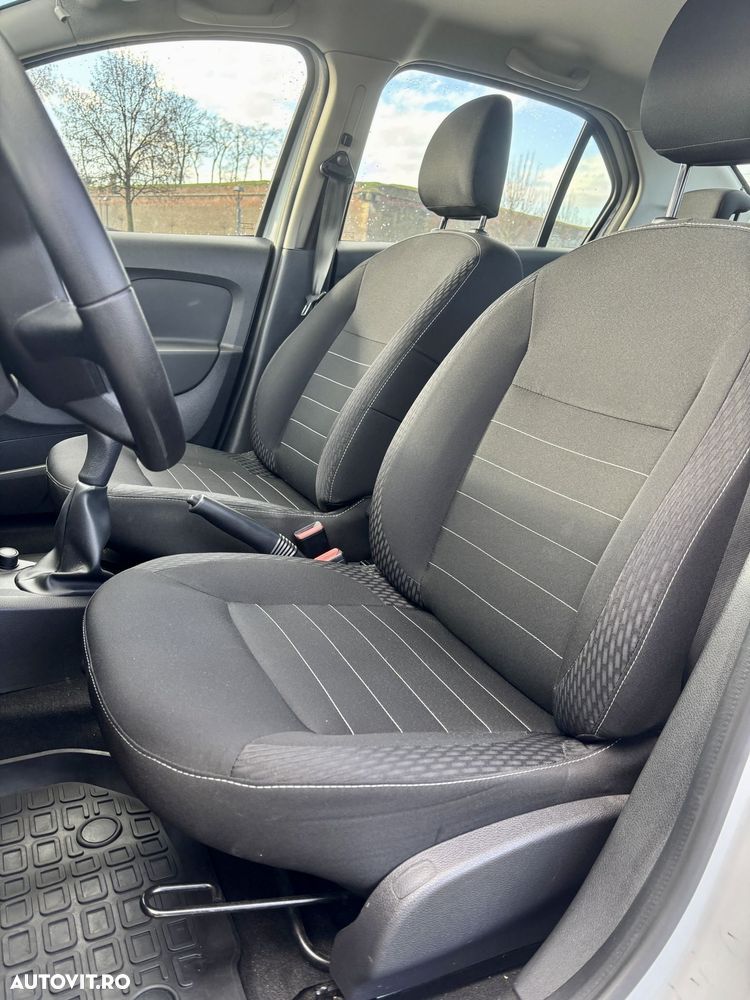 Dacia Logan 1.5 Blue dCi Laureate - 6