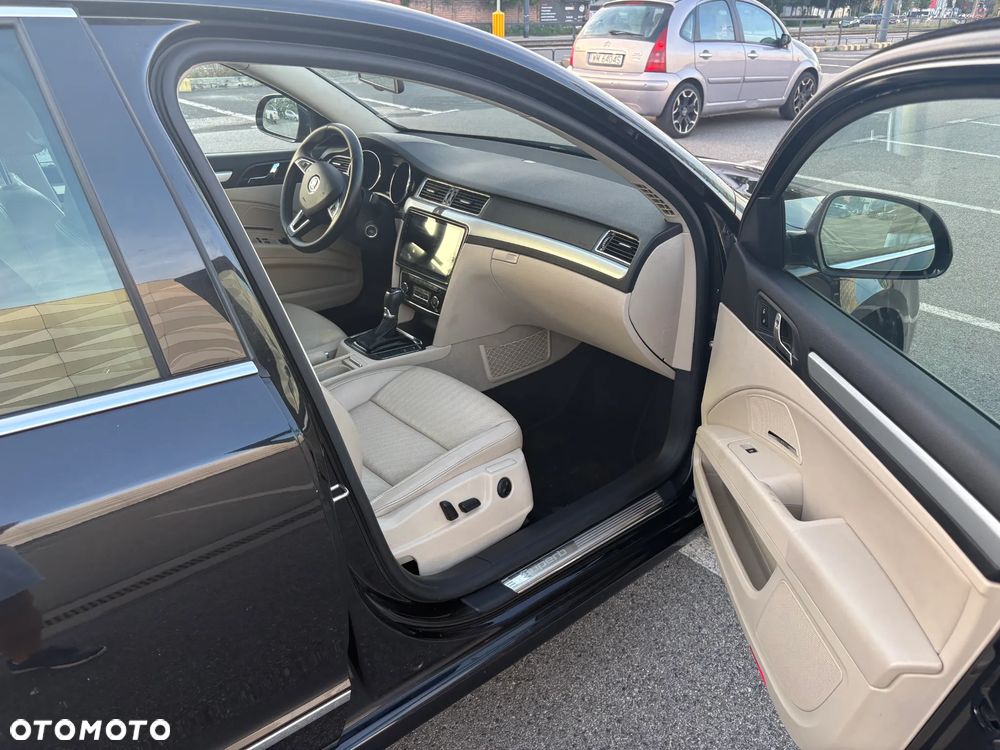 Skoda Superb 2.0 TSI Elegance DSG - 15