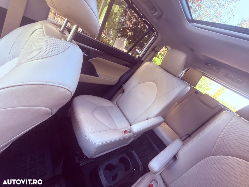 Toyota Highlander - 12