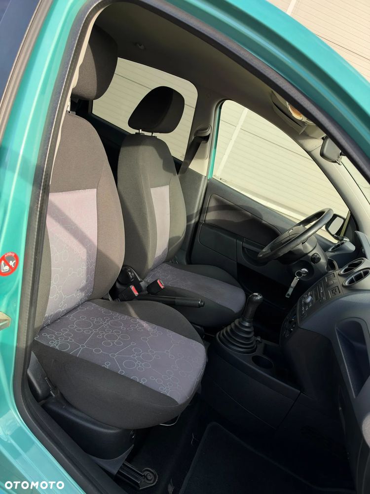 Ford Fiesta 1.4 Style - 31