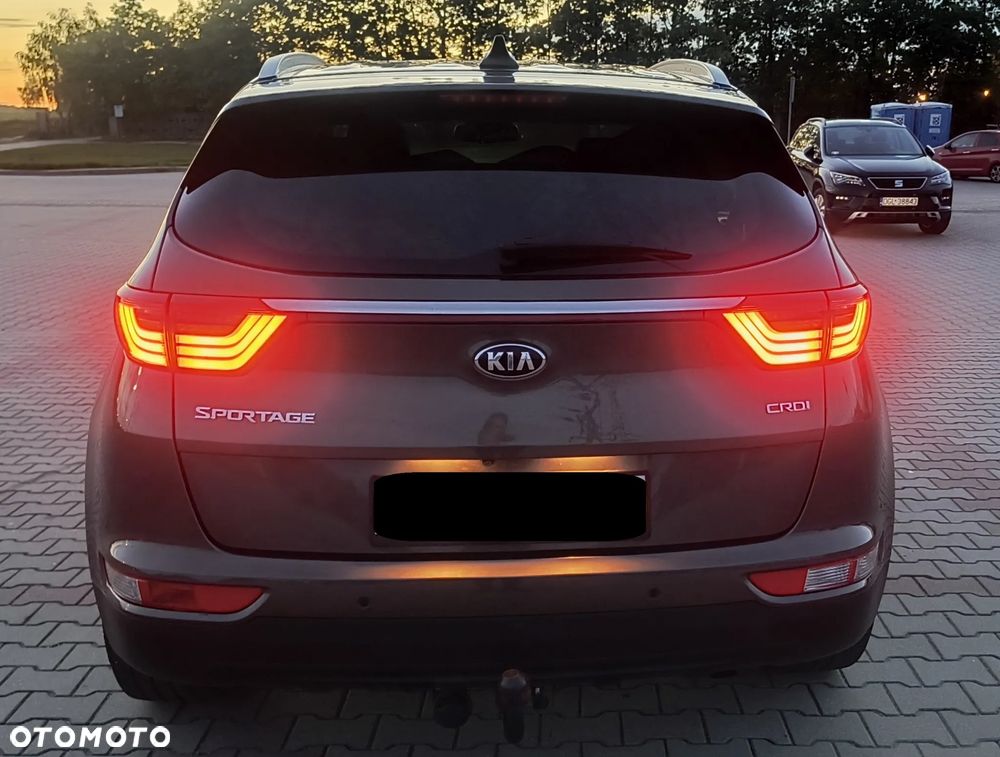 Kia Sportage 2,0 CRDI AWD Spirit - 5