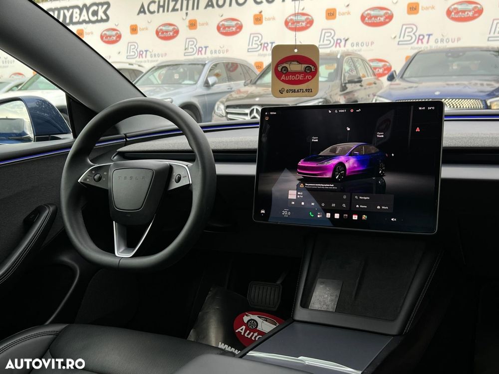 TESLA Model 3 2025 — imagine 8