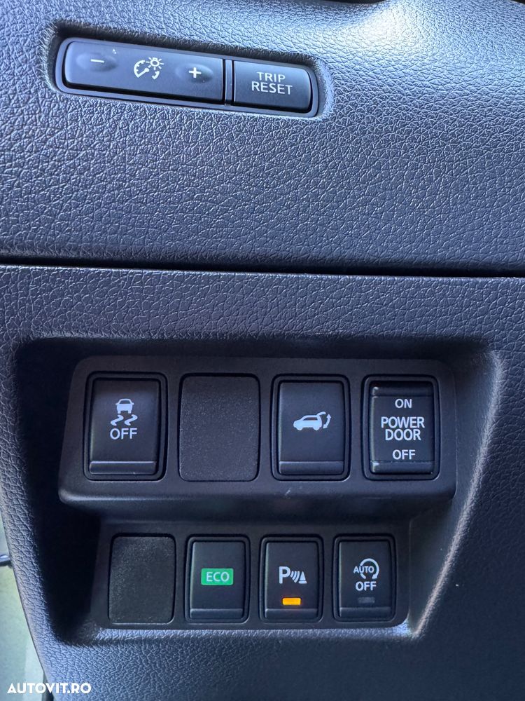 Nissan X-Trail 2.0 dCi ALL-MODE 4x4i Xtronic Tekna - 16