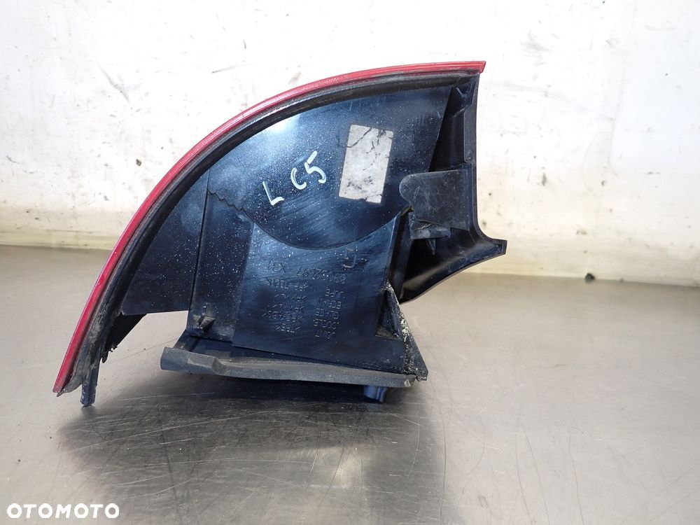 LAMPA LEWA TYLNA CITROEN C5 I LIFT 1.7 89032697 - 3