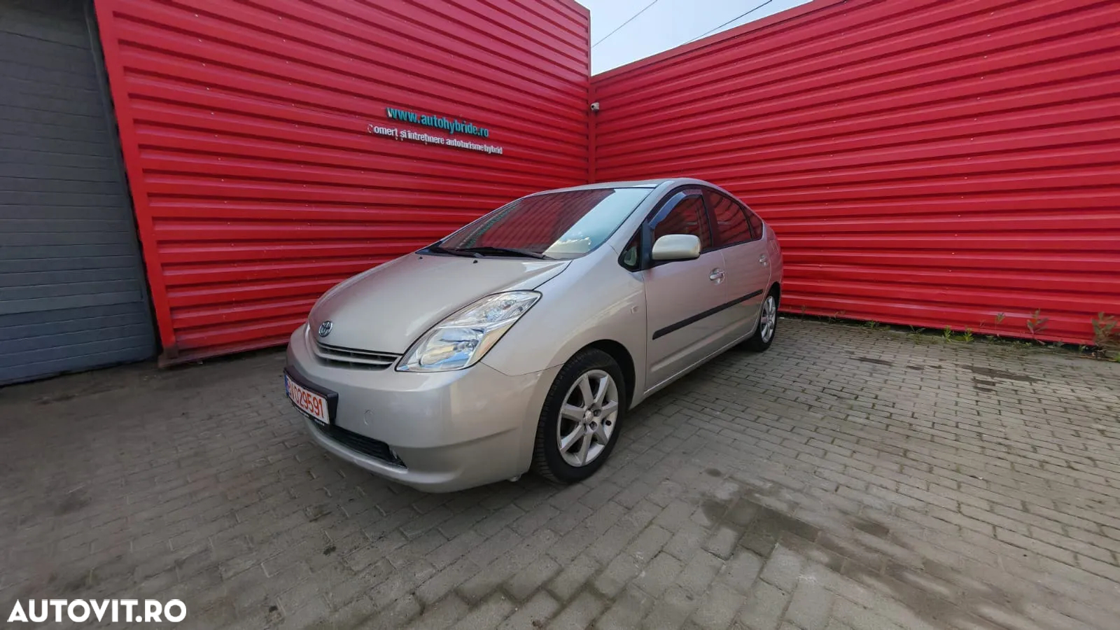 Toyota Prius (Hybrid) Executive - 6
