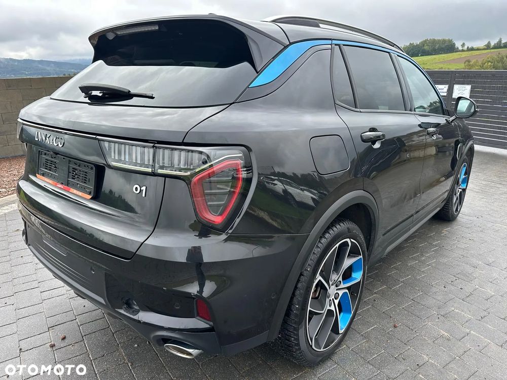 Lynk & Co 01 - 6