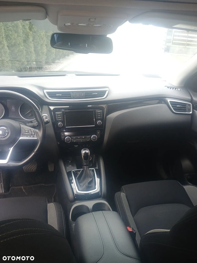 Nissan Qashqai 1.3 DIG-T N-Connecta DCT - 9