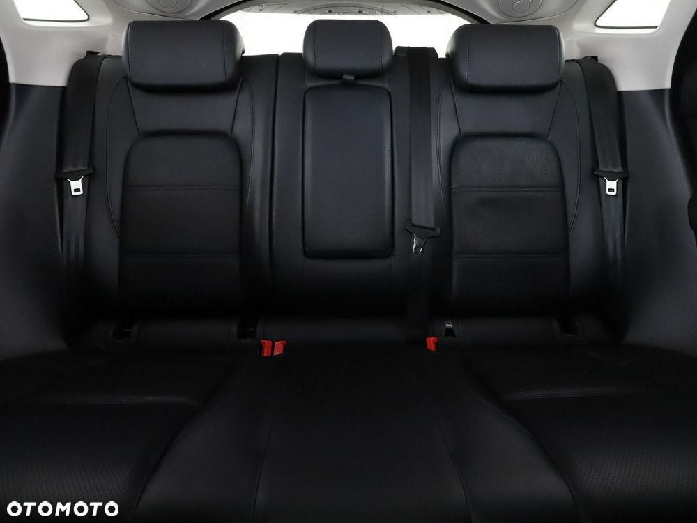 Jaguar E-Pace P200 AWD S - 19